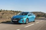 Toyota Prius Plug-in Hybrid 2016 года